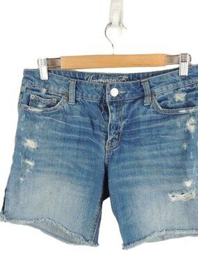 American Eagle Women's Medium Wash Distressed Shorts Size 4